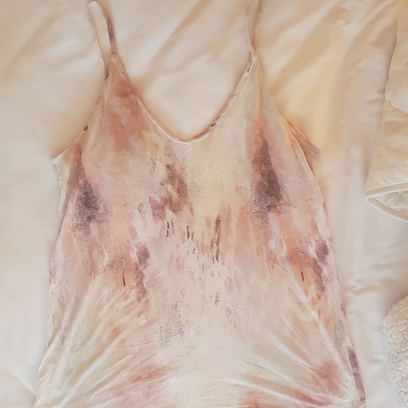 UO tank - Picture 2 of 3